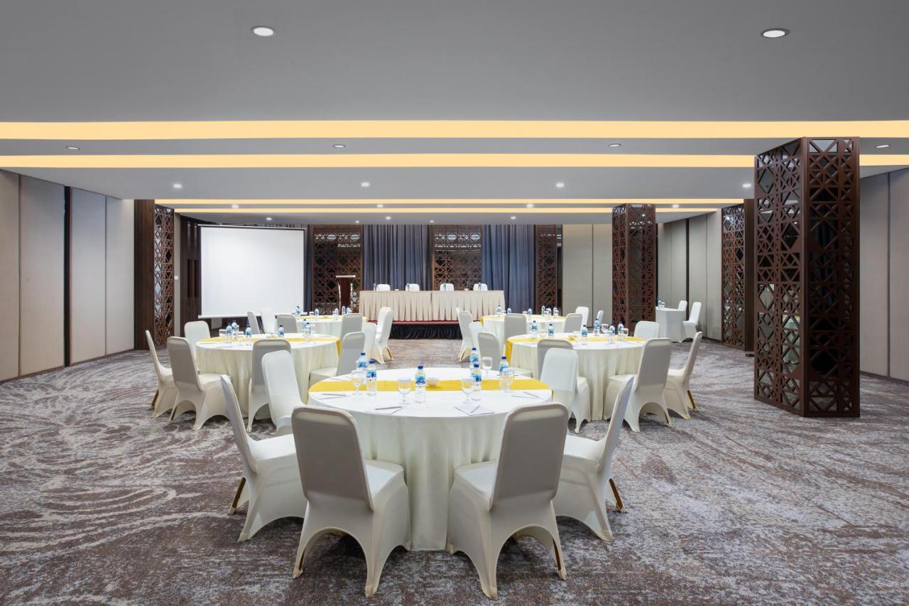 Hotel Santika Batam Eksteriør billede
